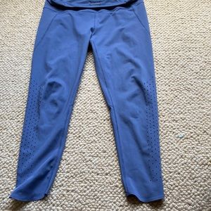 Zella Capri Leggings - Woma’s  Large  - light gunmetal grey